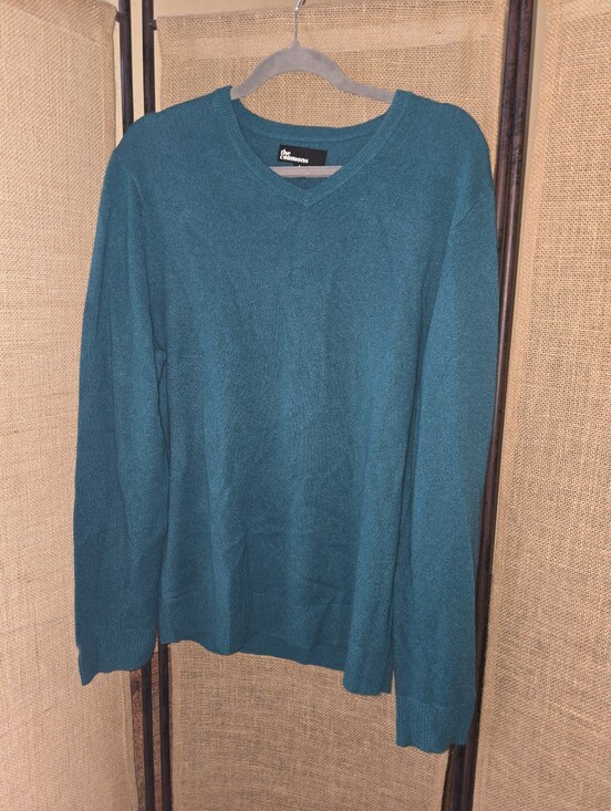 the commons Other - NWOT The Commons 100% Cashmere Peacock Green Sweater Size Large